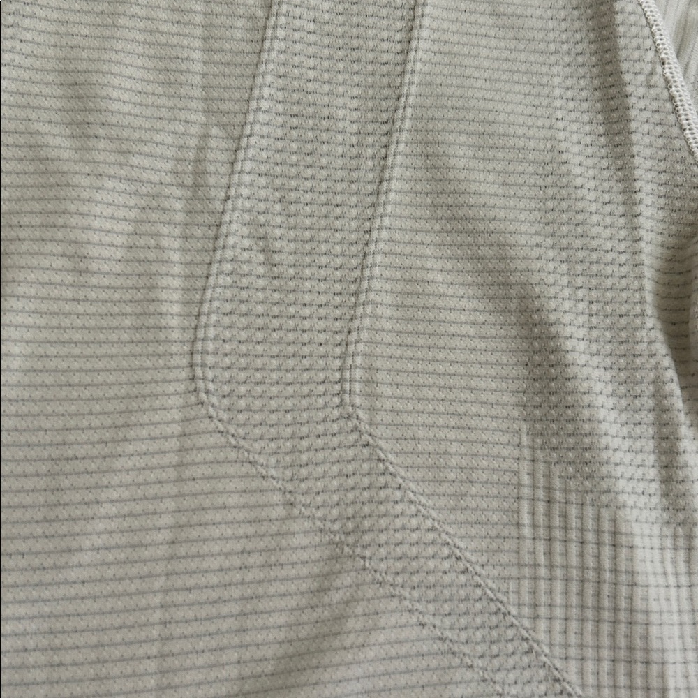 Lululemon Men's White T-Shirt Sz L - Picture 7 of 7